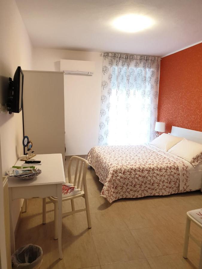 L'Approdo Hotel Bordighera Luaran gambar